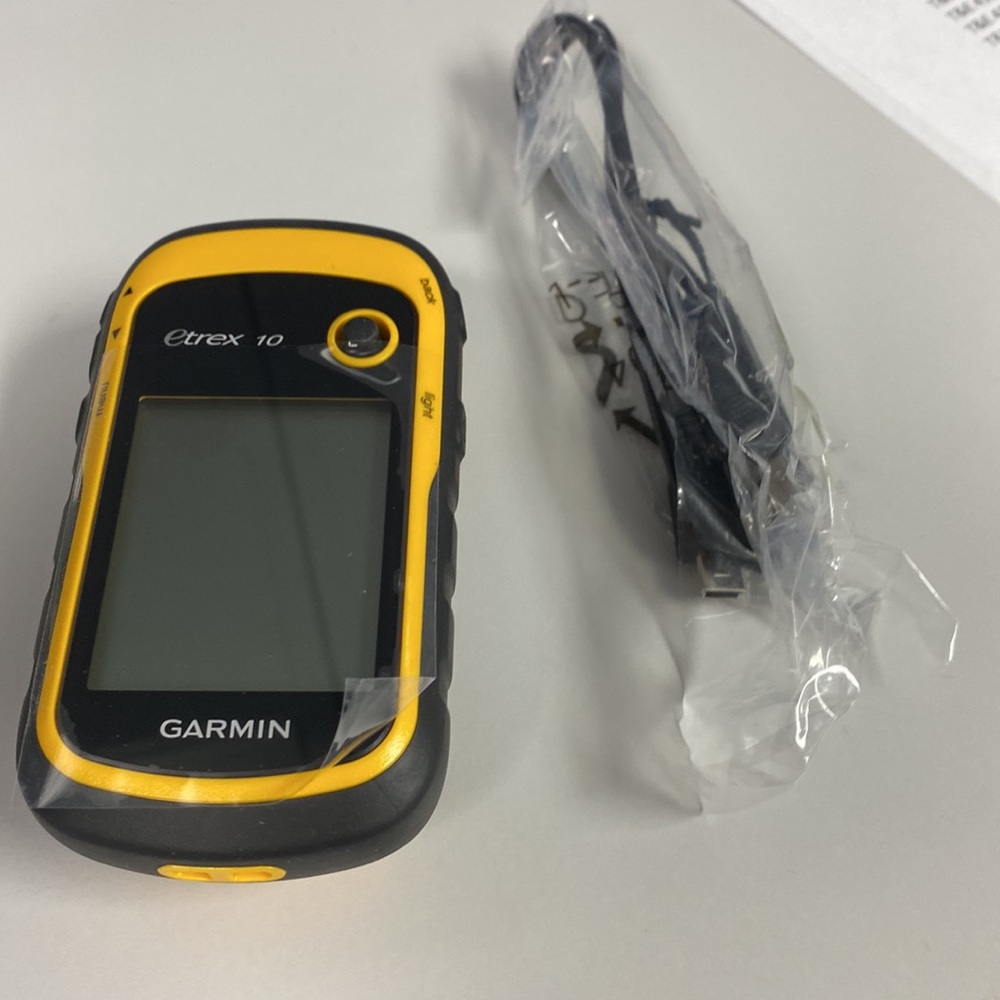 Garmin GPS - Picture 2 of 3